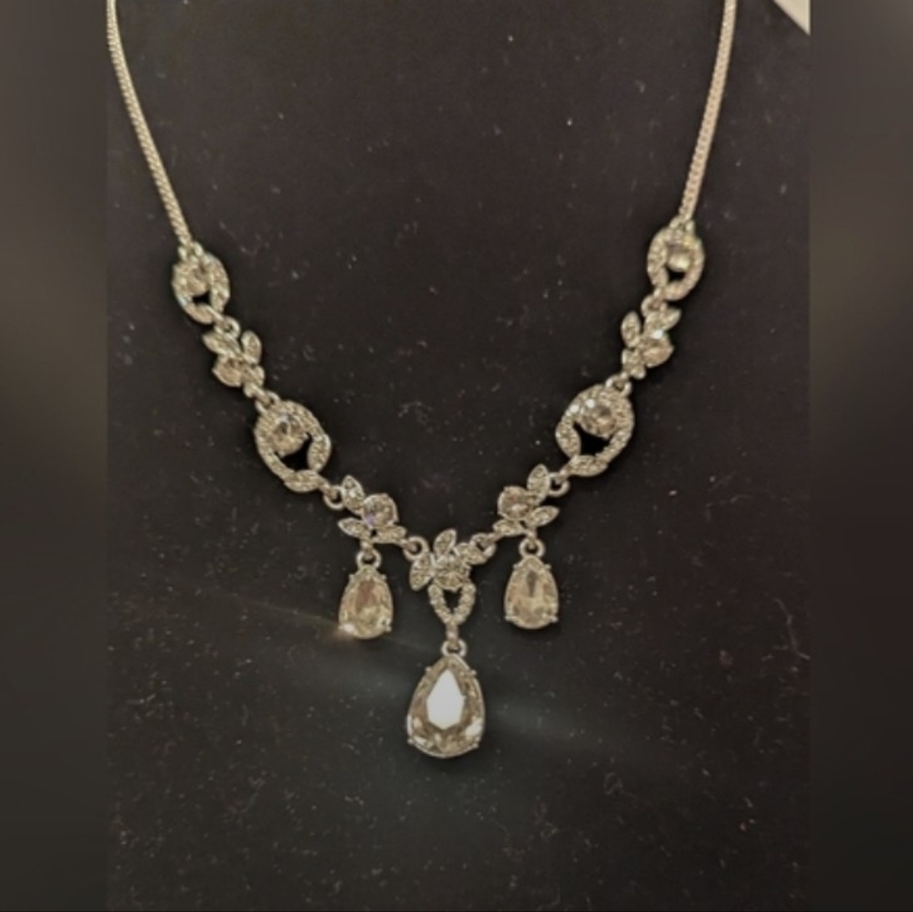GIVENCHY Silver Tone Crystal Tear Drop Necklace NWT - Picture 1 of 2